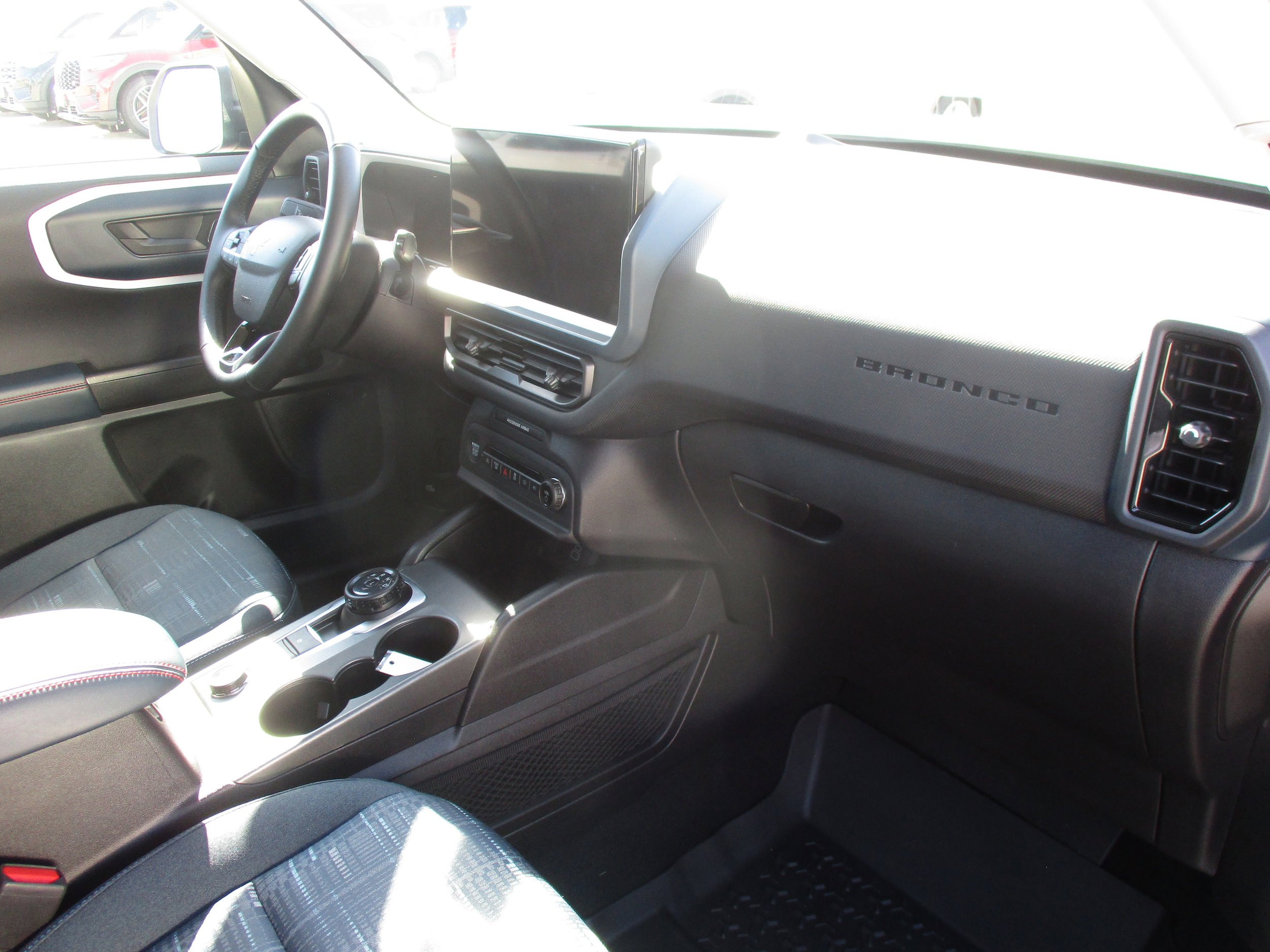 Used 2025 Ford Bronco Sport Heritage w/ Convenience Package AWD/4WD image 39