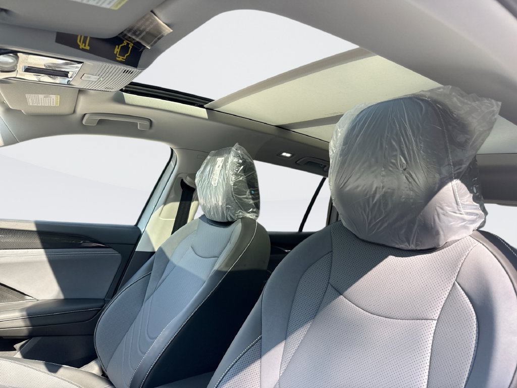 New 2026 Volkswagen Tiguan SE AWD/4WD image 16