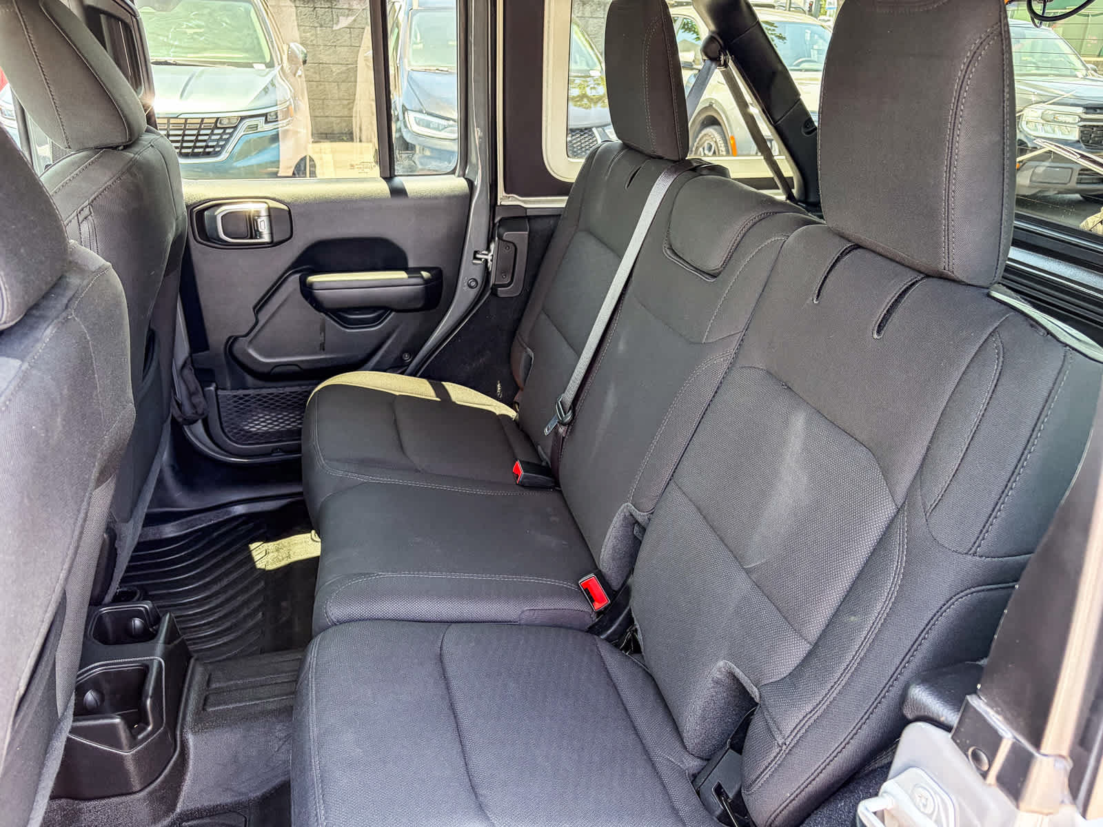Used 2021 Jeep Wrangler Unlimited Sport AWD/4WD image 17