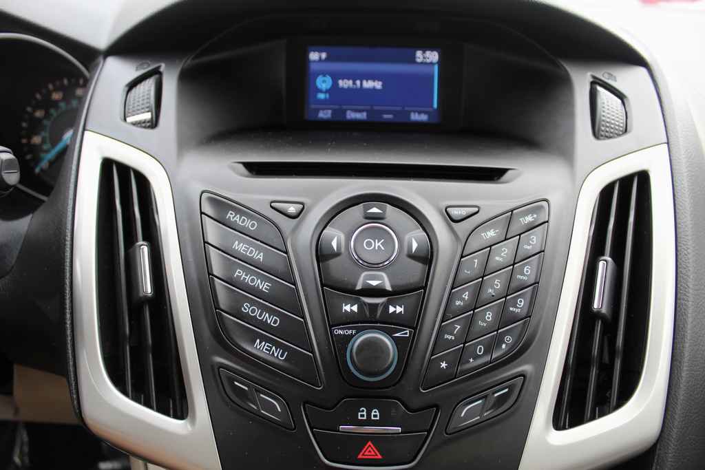 Used 2014 Ford Focus SE image 19