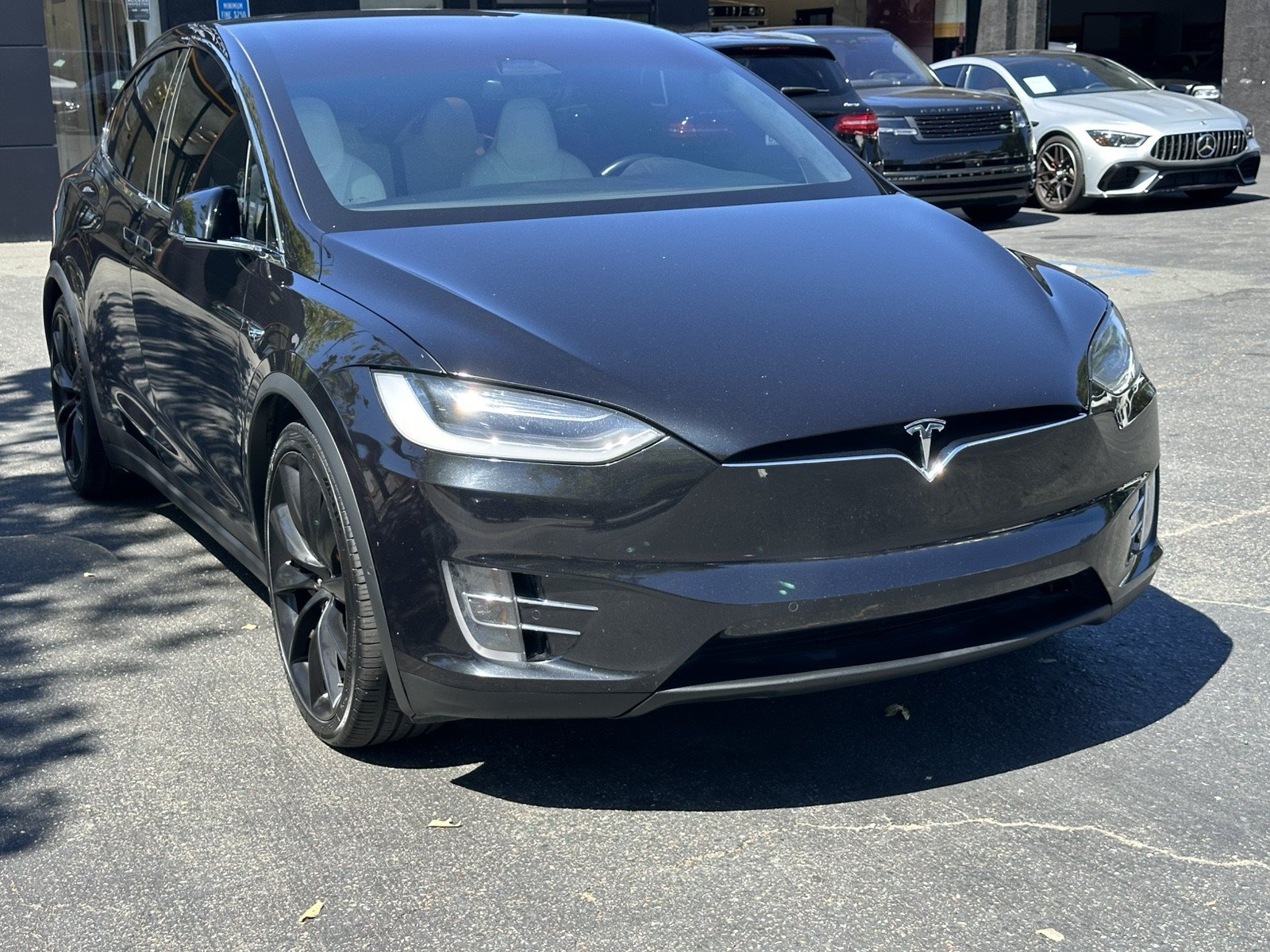 Used 2018 Tesla Model X 75D AWD/4WD image 6