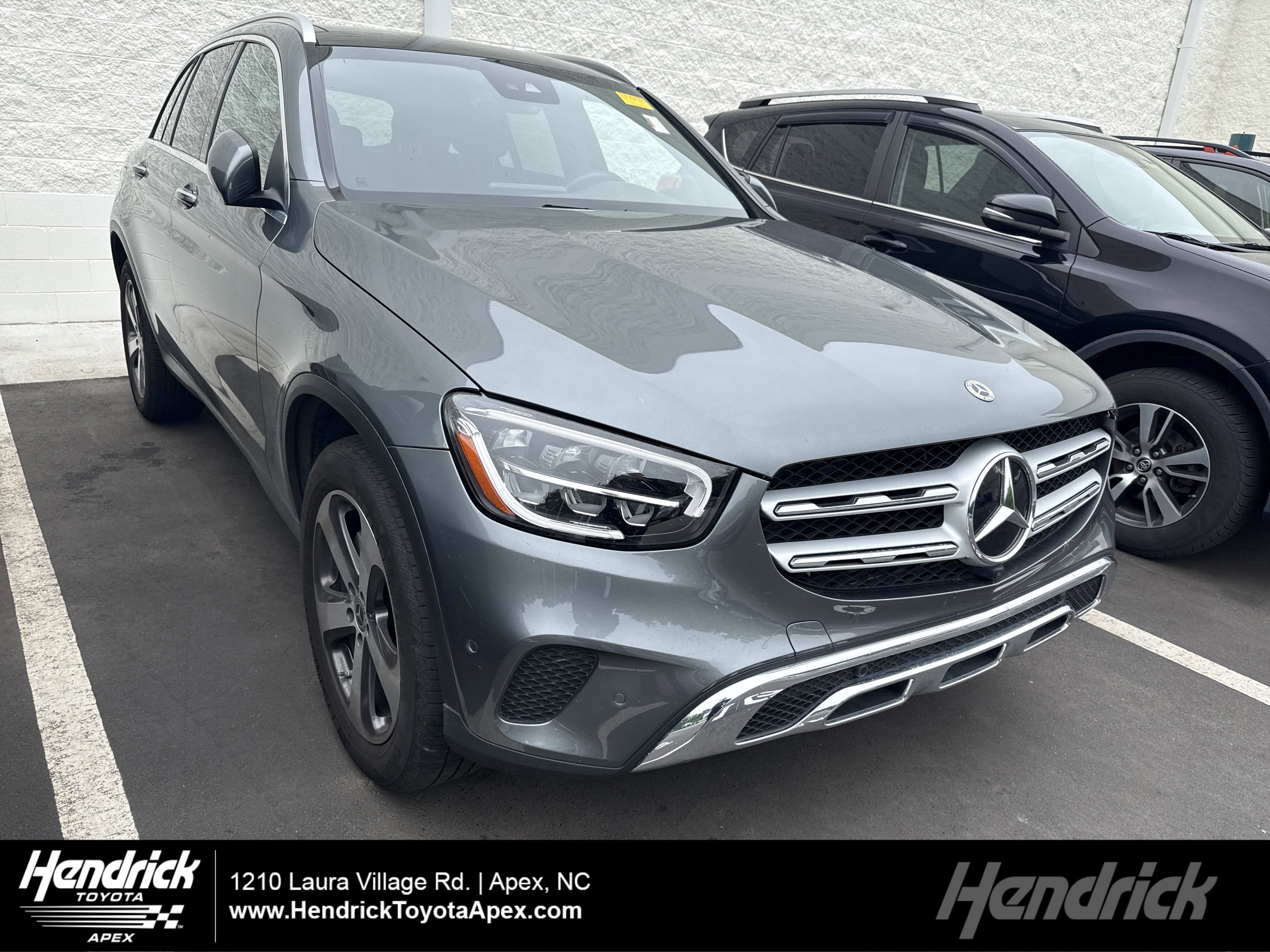 Used 2022 Mercedes-Benz GLC 300 image 1