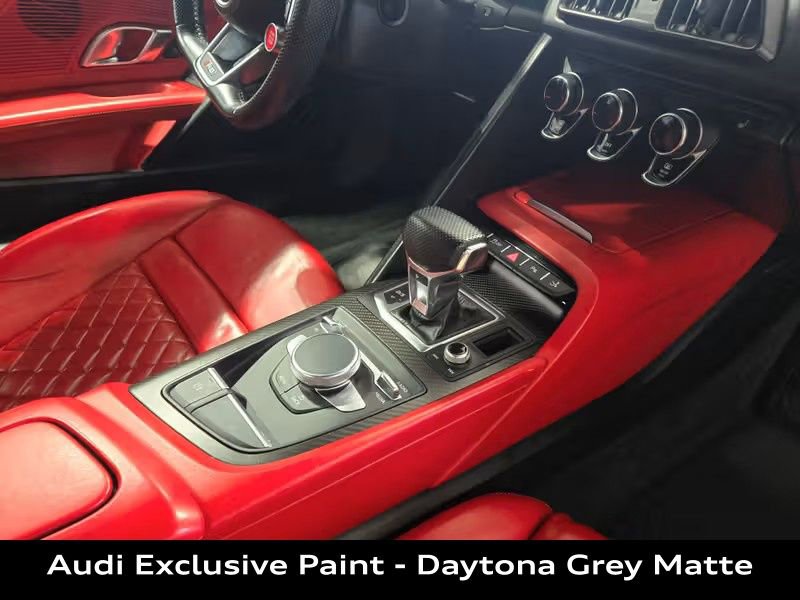 Used 2017 Audi R8 V10 w/ Carbon Exterior Package image 14