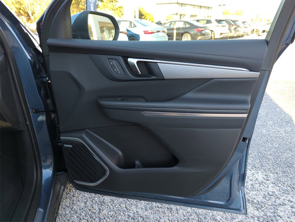 Used 2025 Buick Enclave Preferred image 32