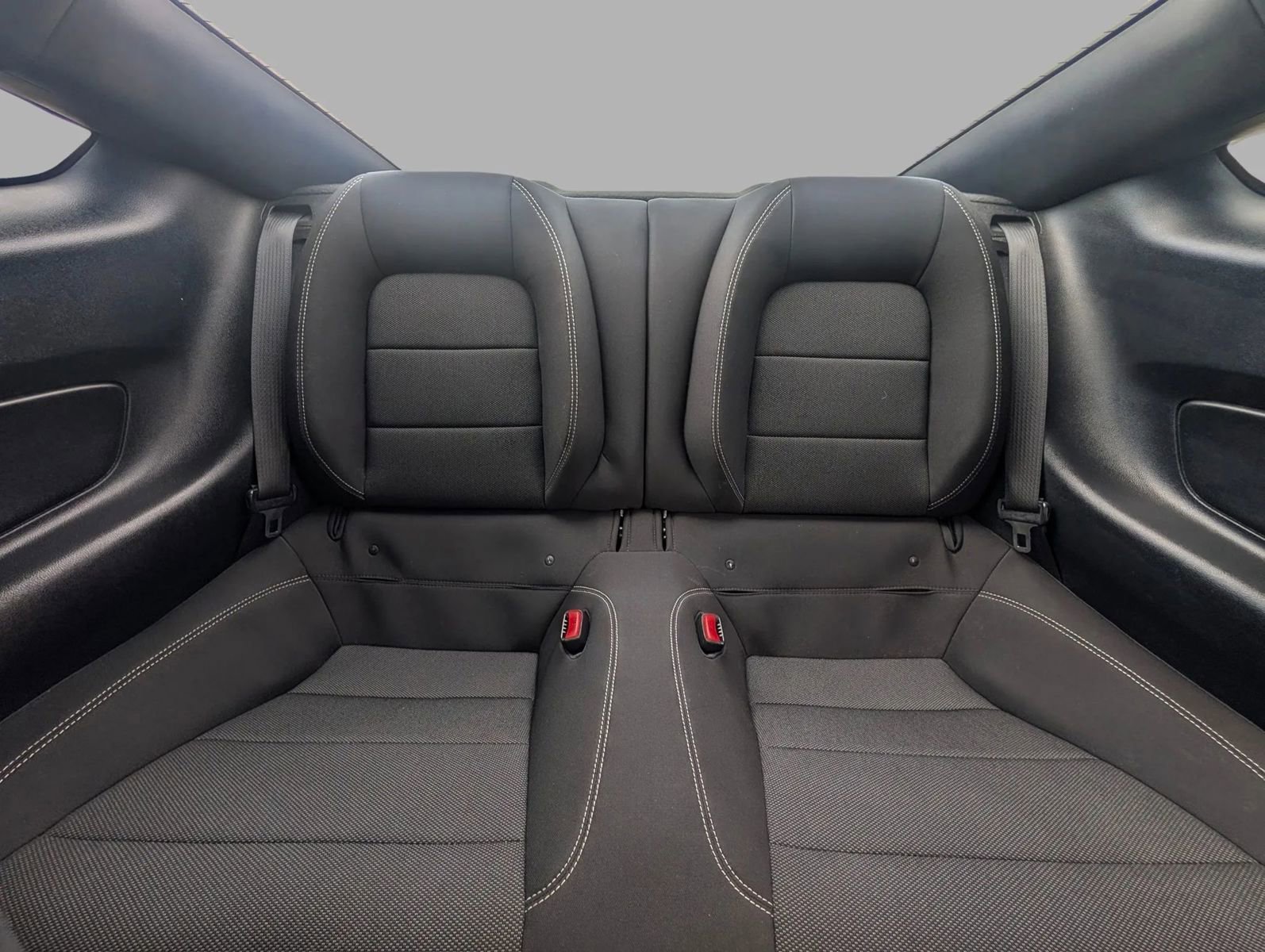 Used 2016 Ford Mustang Coupe RWD image 24