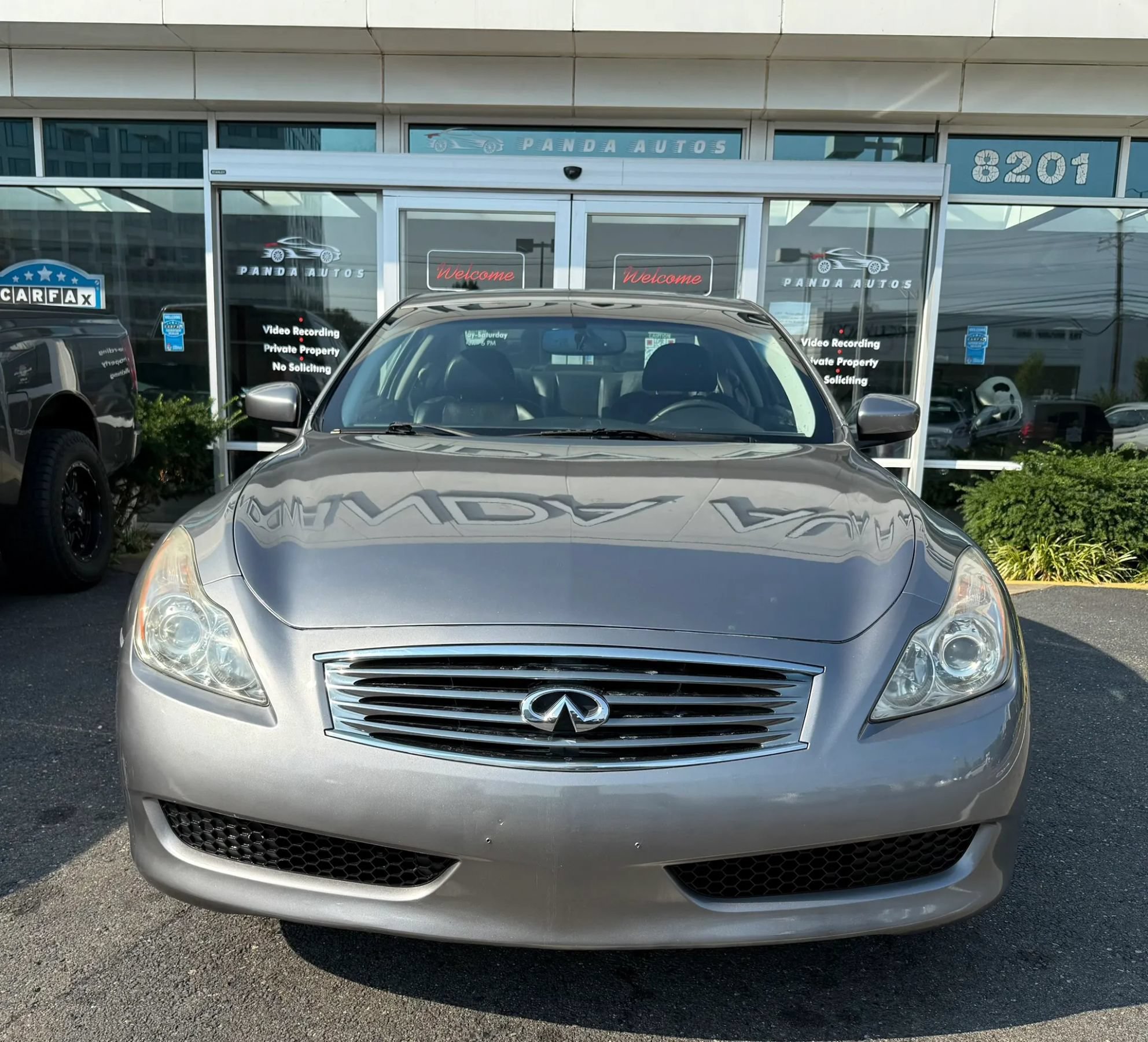 Used 2009 INFINITI G37 x Coupe w/ Premium Pkg AWD/4WD image 2
