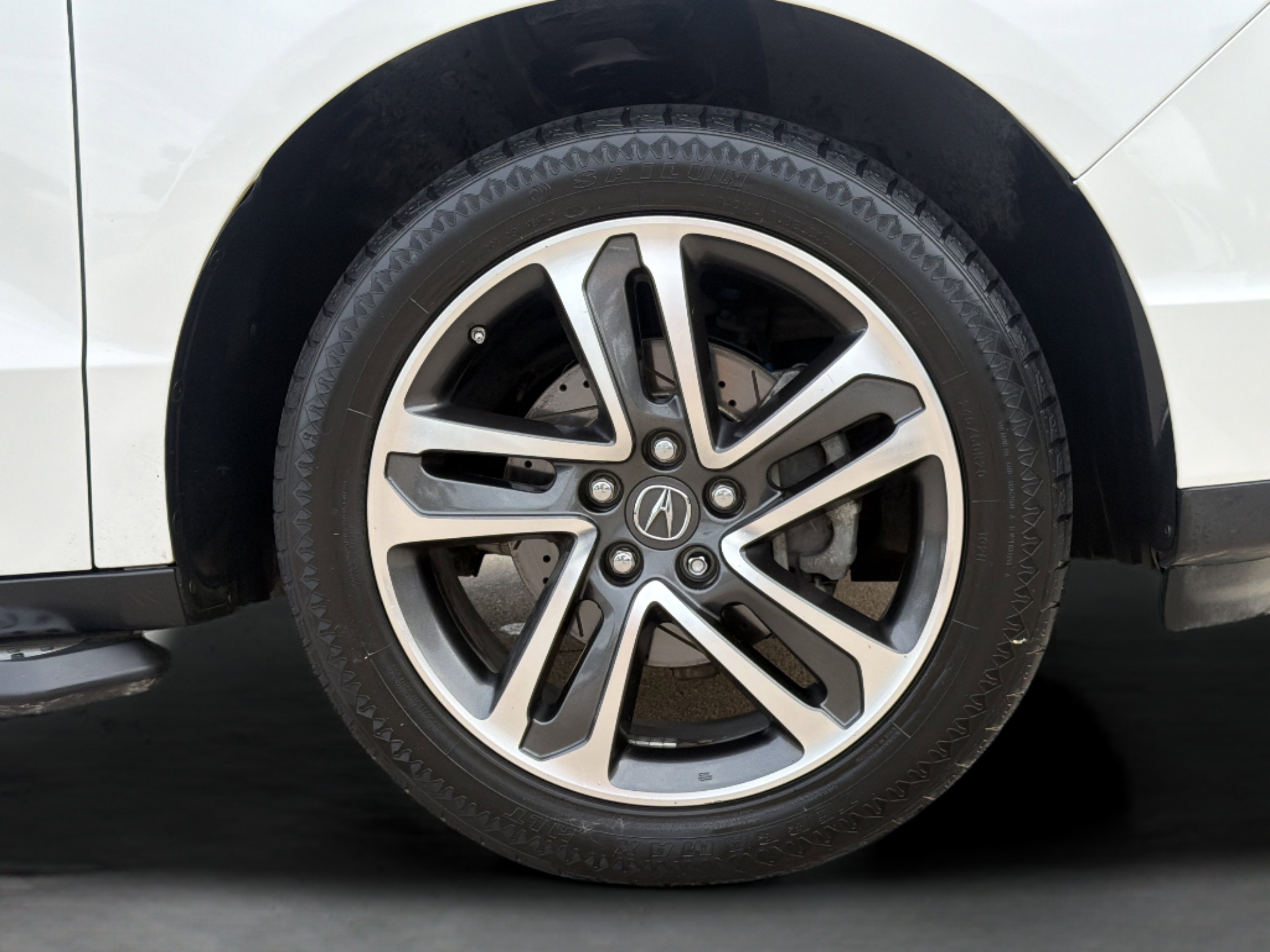 Used 2017 Acura MDX SH-AWD w/ Advance Package image 9