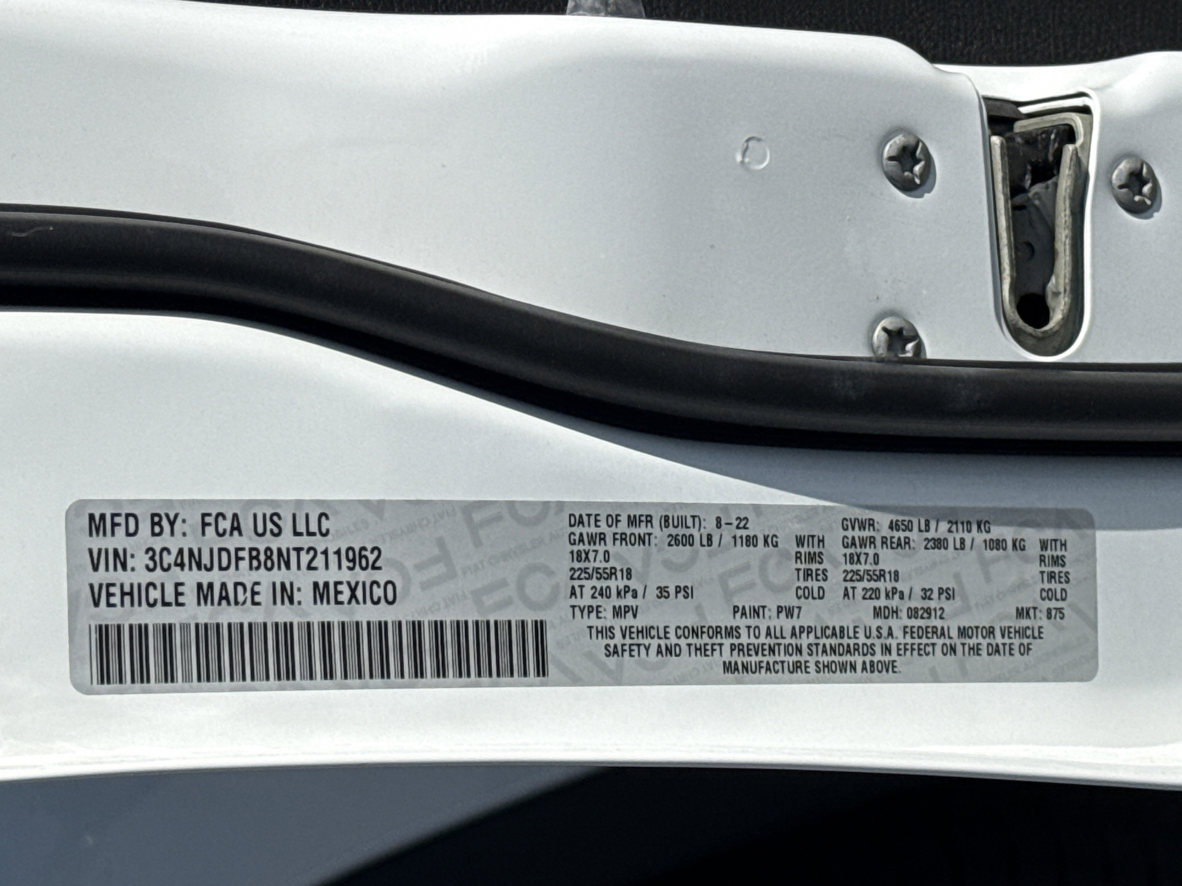 Used 2022 Jeep Compass Latitude image 32