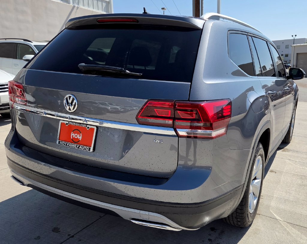 Used 2018 Volkswagen Atlas Launch Edition FWD image 8