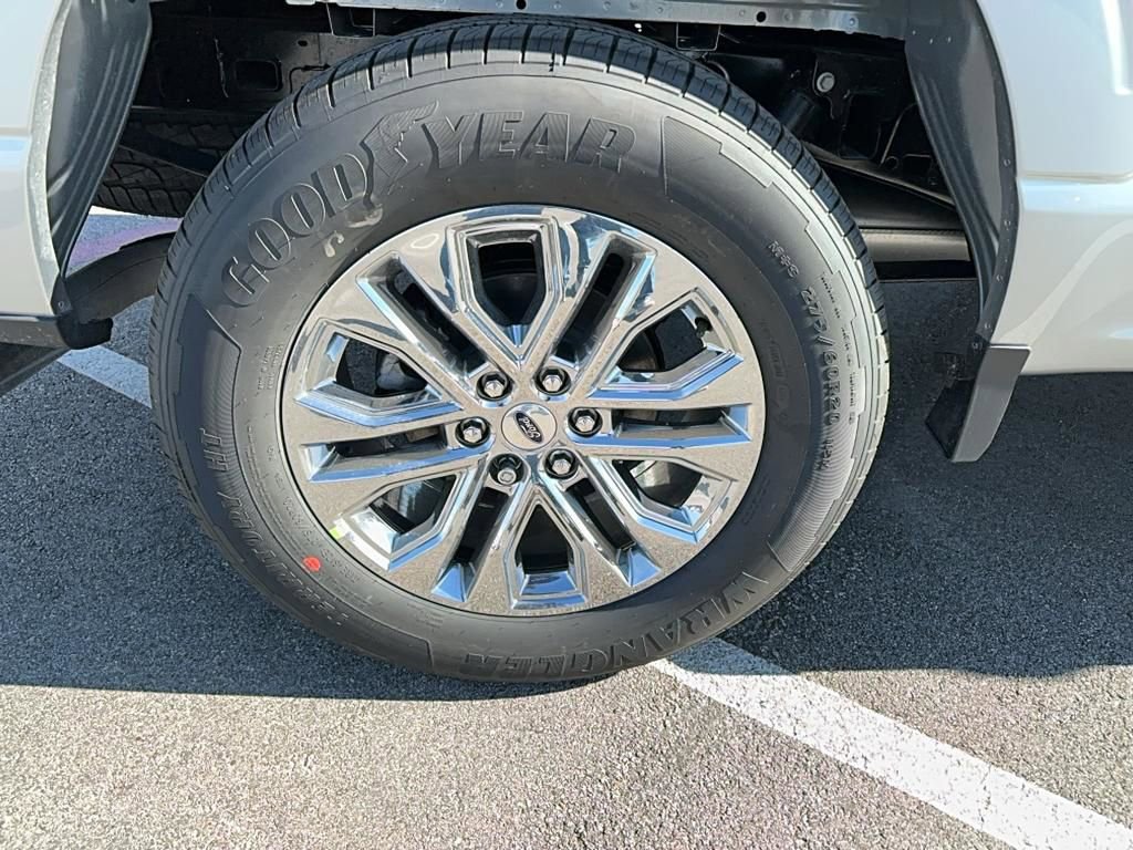 New 2025 Ford F150 XLT w/ Equipment Group 302A MID image 40