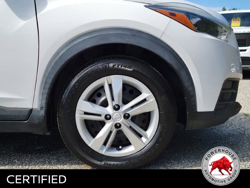 Used 2020 Nissan Kicks S FWD image 12