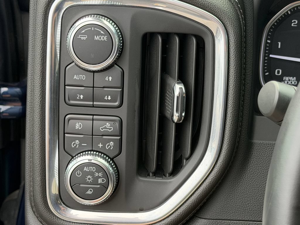 Used 2023 GMC Sierra 2500 SLT AWD/4WD image 33