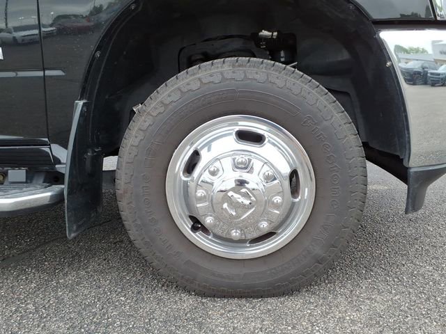 Used 2022 RAM 3500 Tradesman AWD/4WD image 9