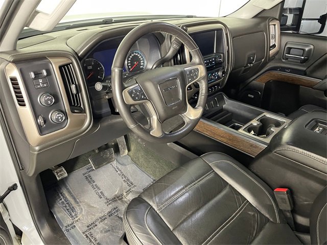 Used 2017 GMC Sierra 3500 Denali w/ Duramax Plus Package image 3