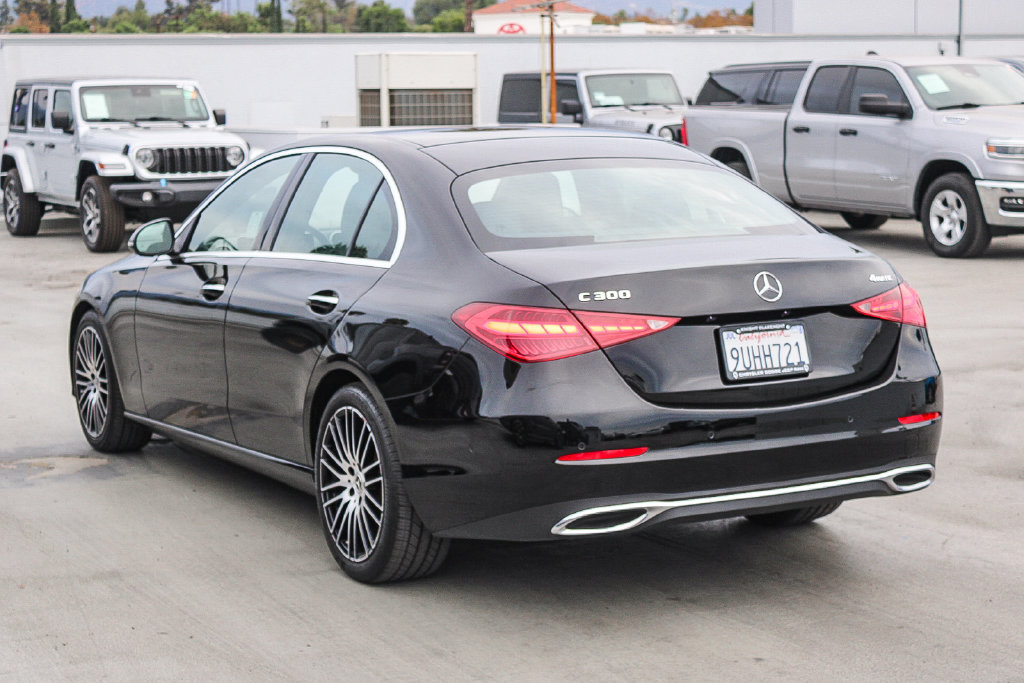 Used 2025 Mercedes-Benz C 300 4MATIC Sedan image 7