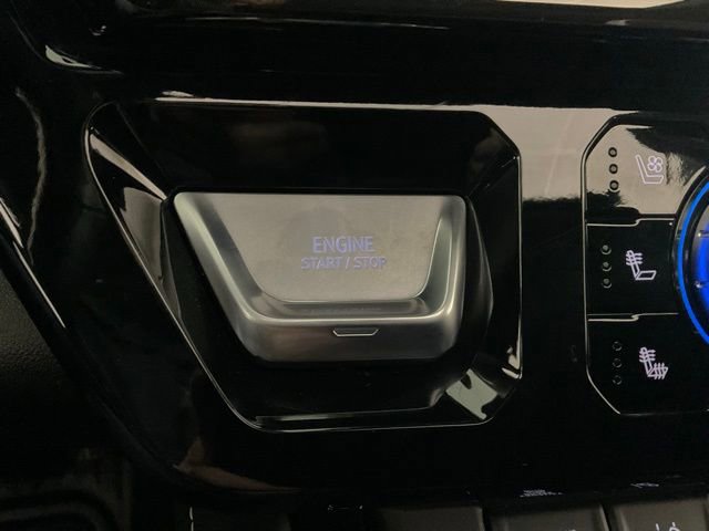 Used 2025 GMC Sierra 2500 AT4X image 17