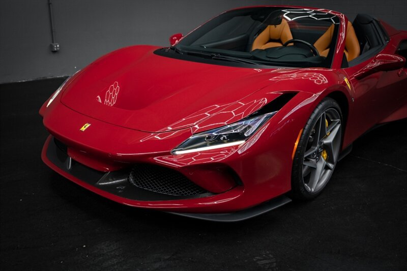 Used 2021 Ferrari F8 Tributo RWD image 7