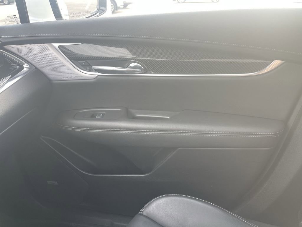 Used 2023 Cadillac XT6 Sport w/ Technology Package image 24