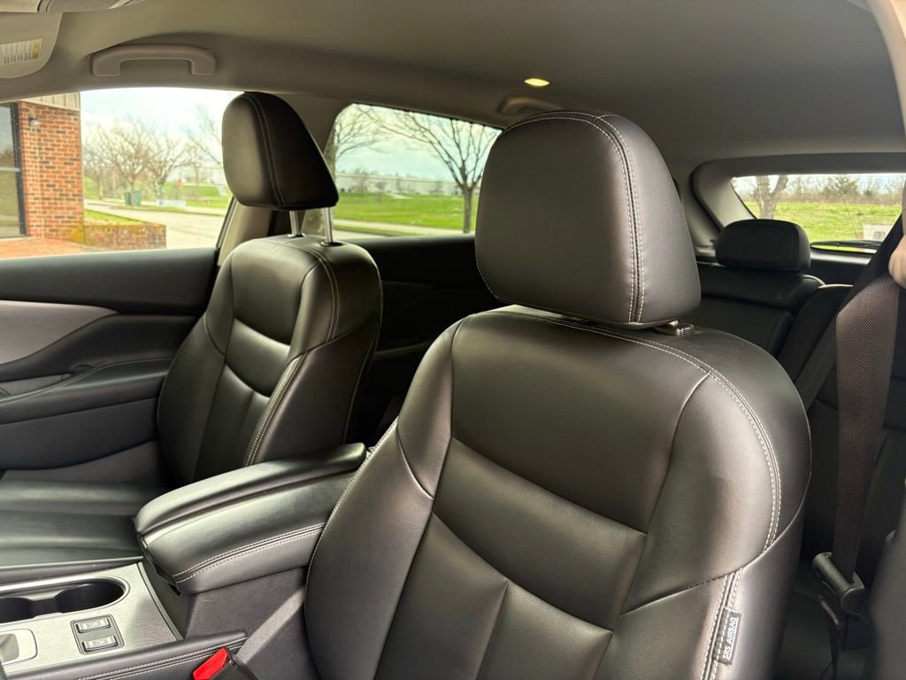 Used 2024 Nissan Murano SV w/ SV Midnight Edition Package image 22