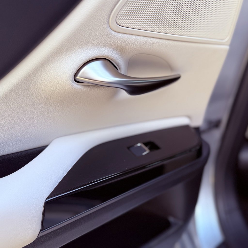 Used 2024 Lexus ES 350 w/ Premium Package image 35