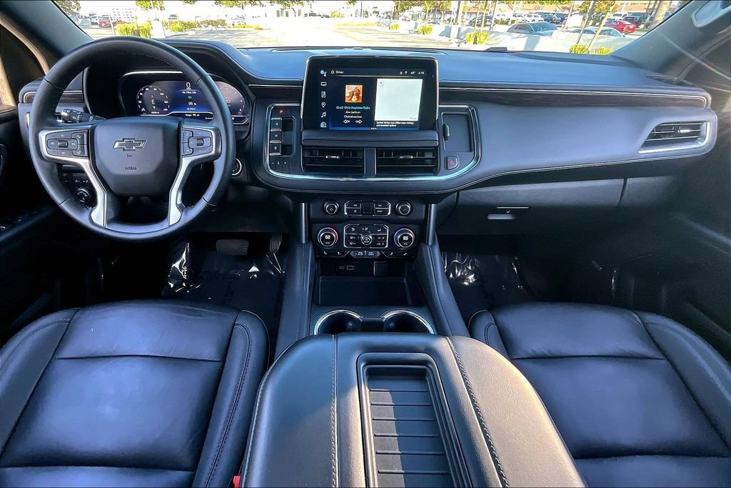 Used 2024 Chevrolet Tahoe Z71 w/ Luxury Package AWD/4WD image 14