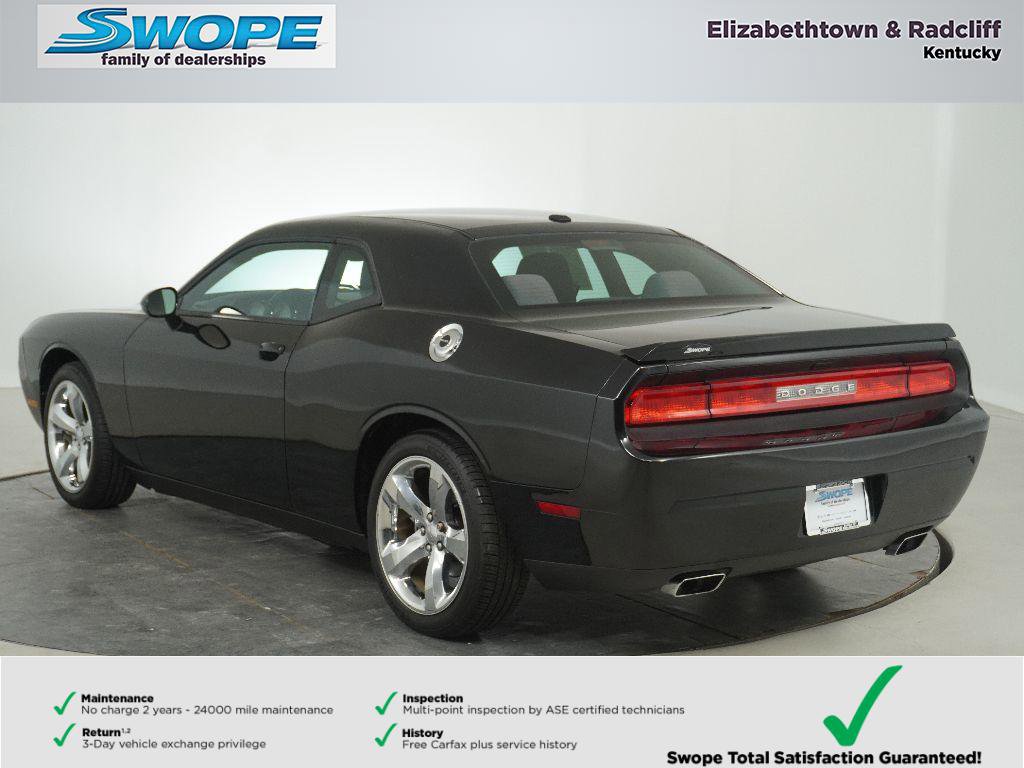 Used 2012 Dodge Challenger R/T RWD image 5