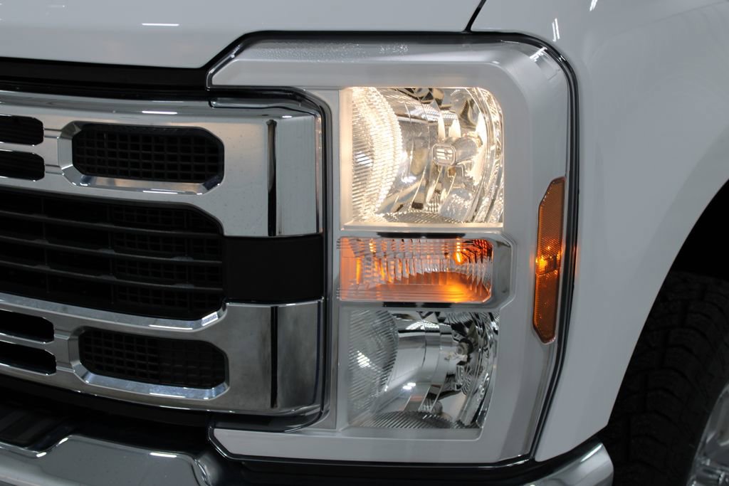 Used 2024 Ford F250 XLT image 13