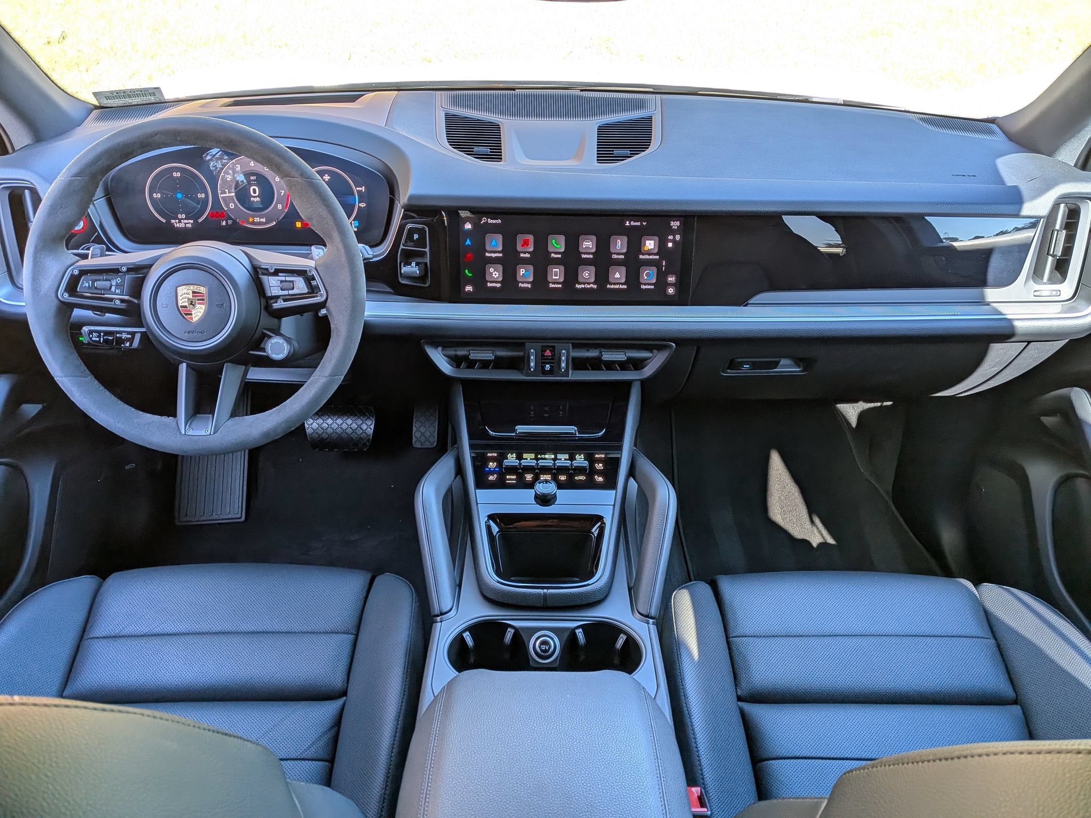 Certified 2025 Porsche Cayenne AWD/4WD image 12