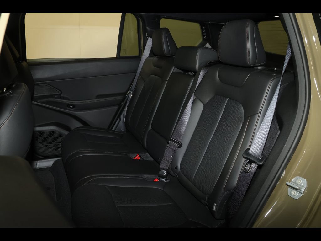 New 2026 Jeep Cherokee Limited AWD/4WD image 21