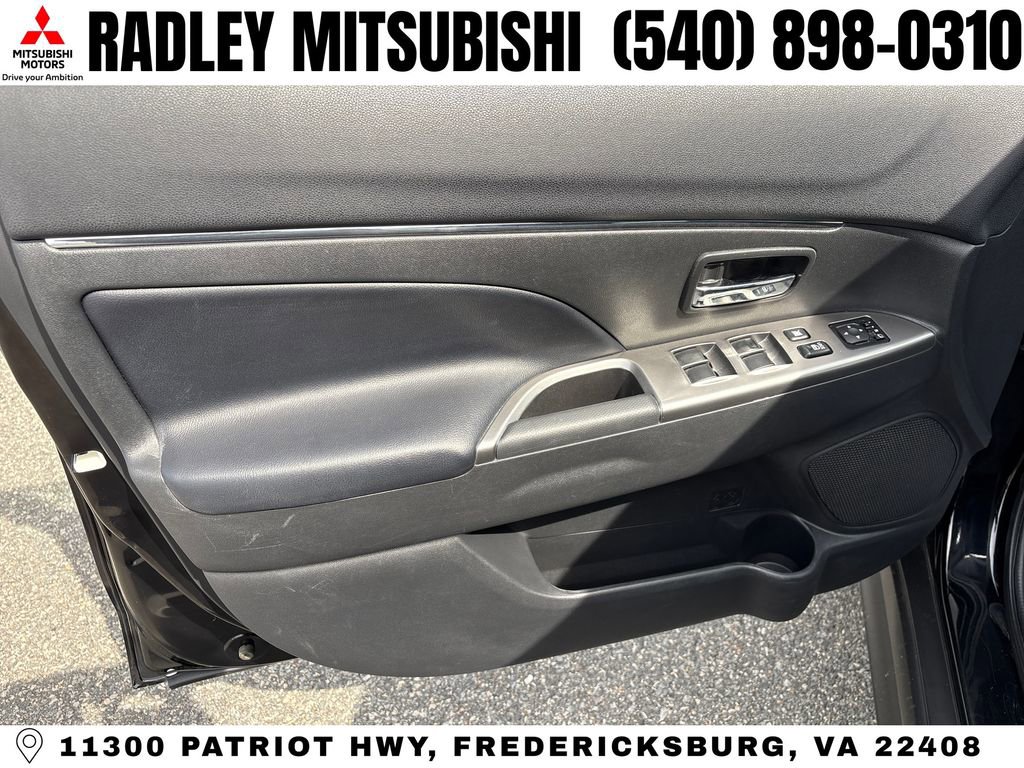 Used 2024 Mitsubishi Outlander Sport SE AWD/4WD image 5