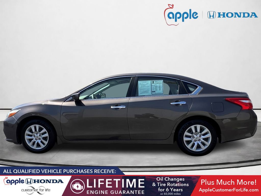 Used 2016 Nissan Altima 2.5 S w/ Power Driver Seat Package image 3