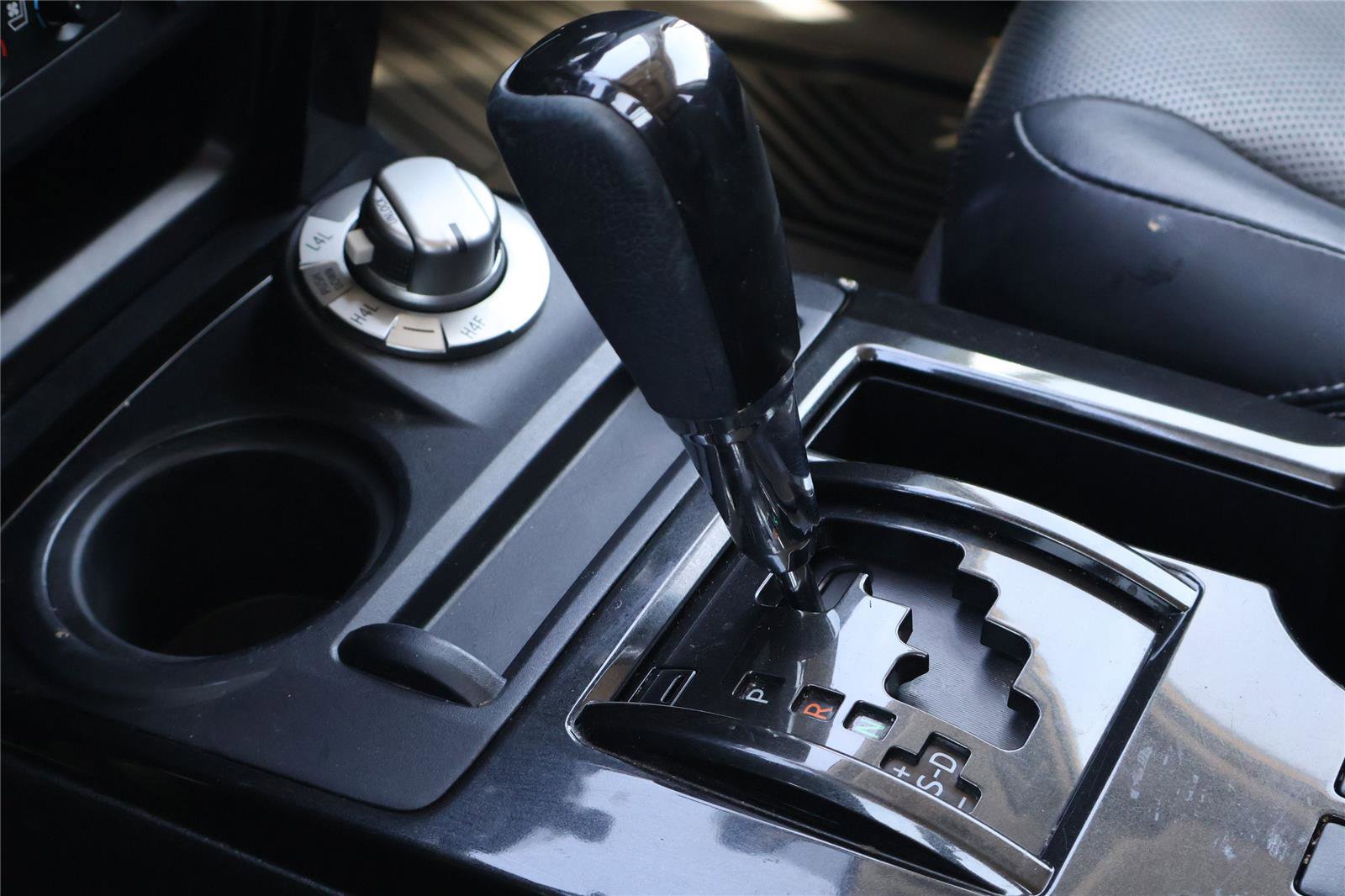 Used 2019 Toyota 4Runner Limited image 28