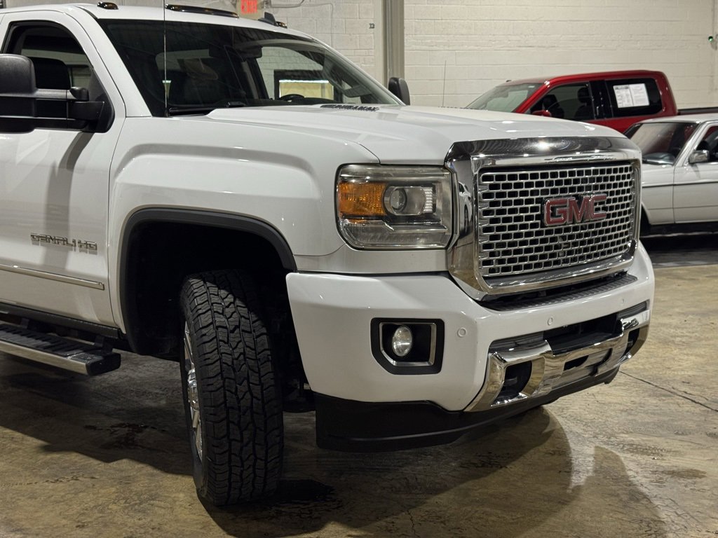 Used 2015 GMC Sierra 3500 Denali image 7