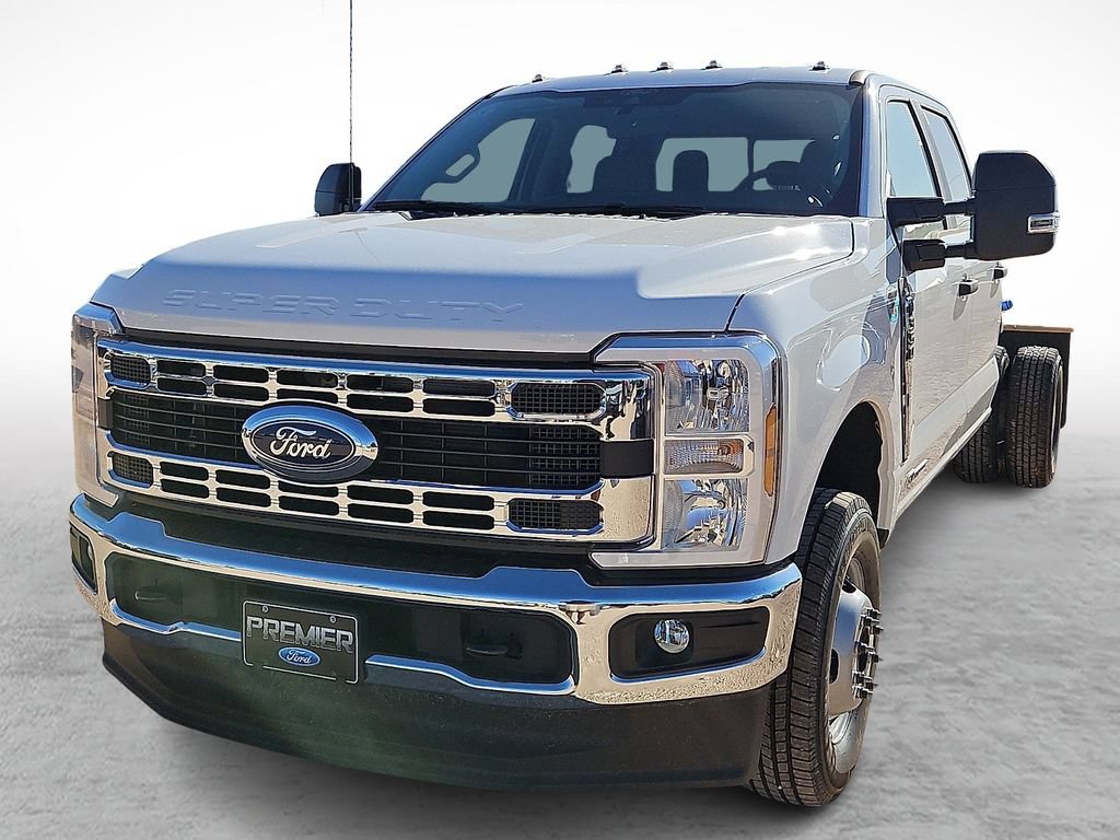 New 2026 Ford F350 XL w/ XL Chrome Package AWD/4WD image 4