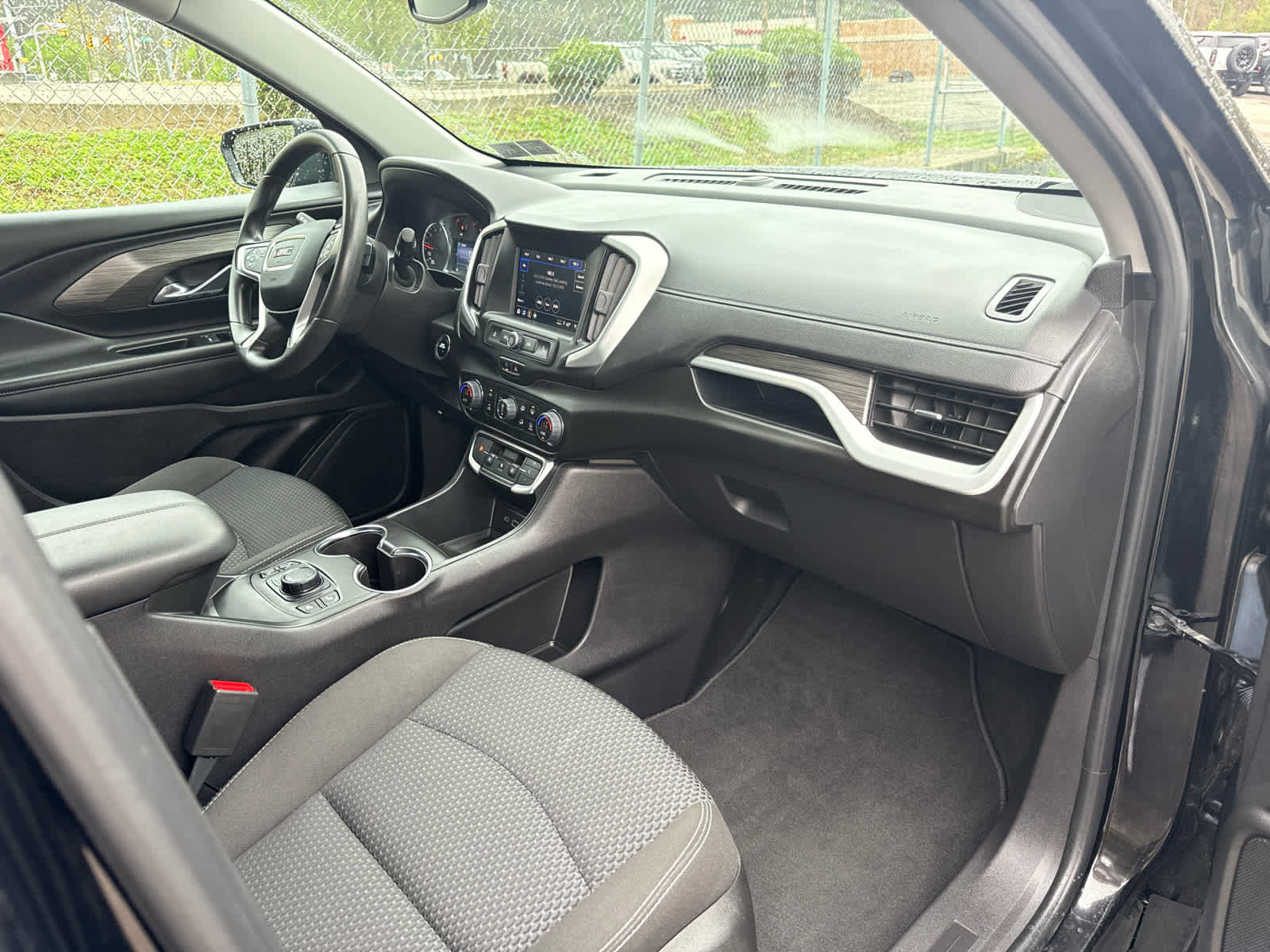 Used 2023 GMC Terrain SLE w/ Driver Convenience Package image 34