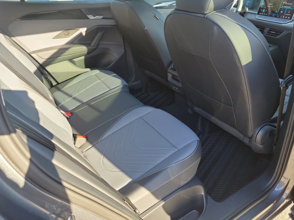 New 2026 Volkswagen Tiguan SE image 29