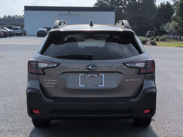 Used 2023 Subaru Outback Premium AWD/4WD image 4