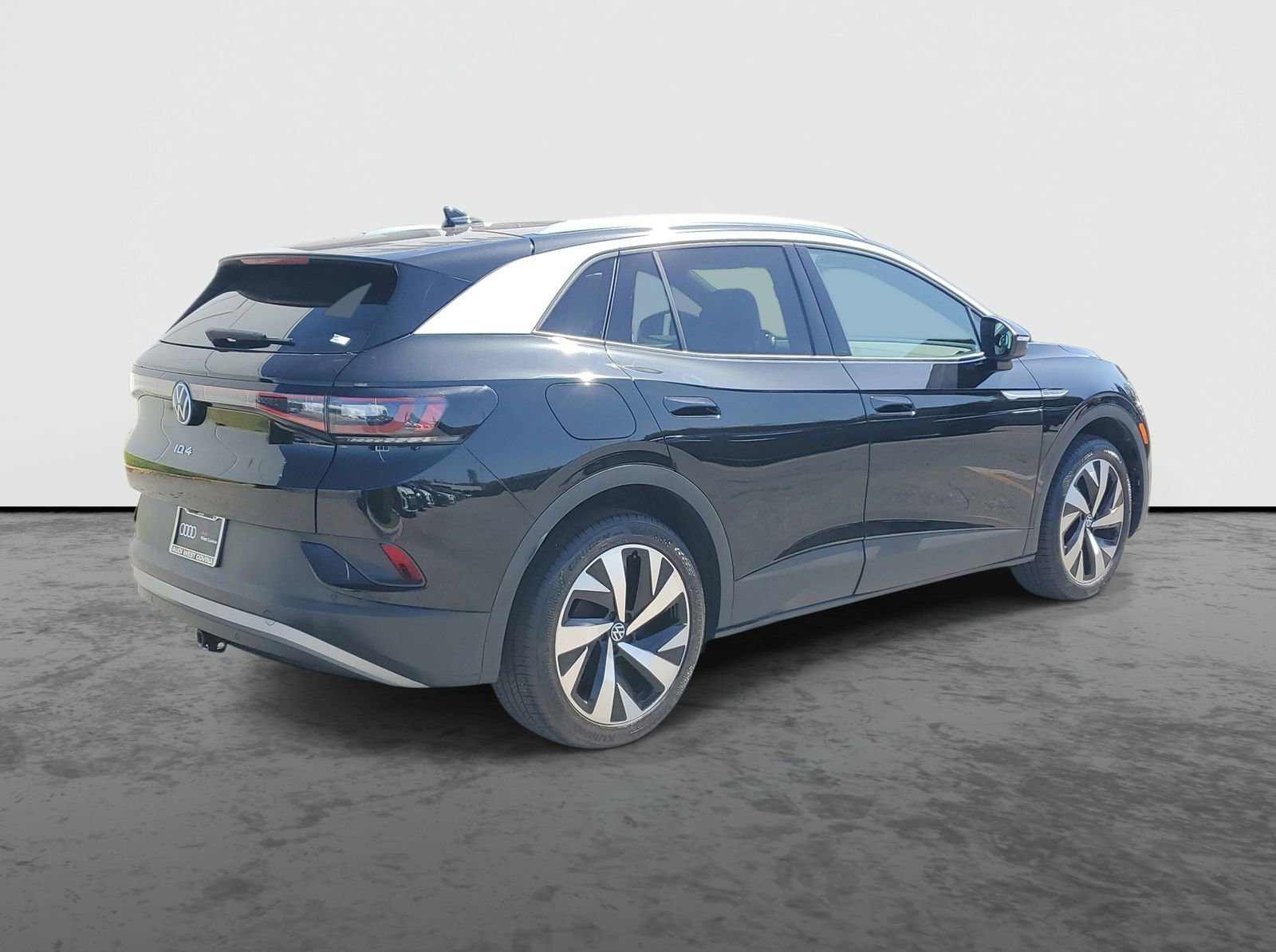 Used 2021 Volkswagen ID.4 Pro S w/ Gradient Package AWD/4WD image 4