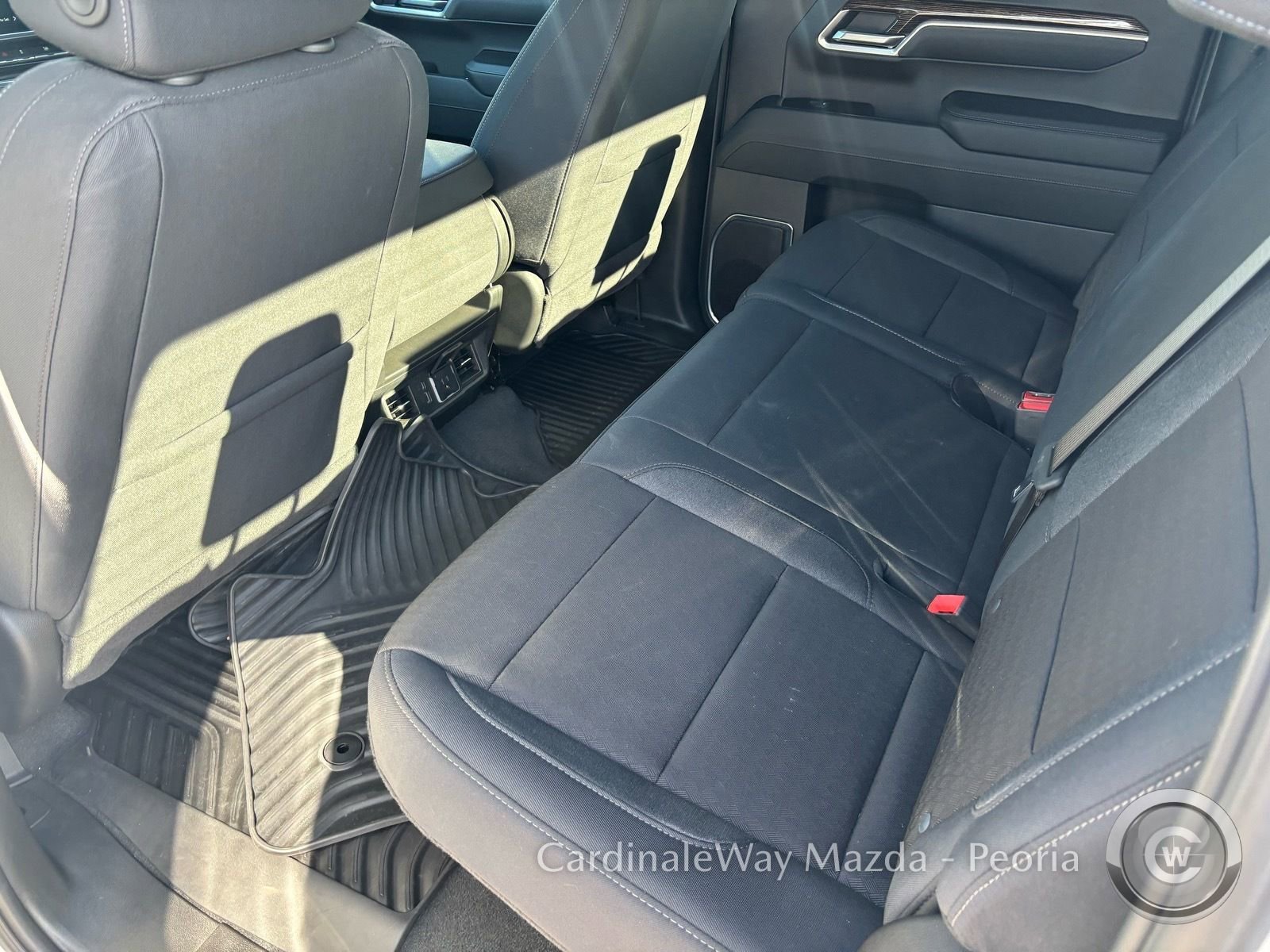 Used 2025 GMC Sierra 1500 SLE image 28