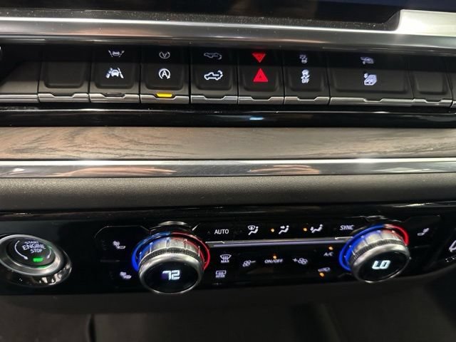 Used 2024 GMC Sierra 1500 SLT AWD/4WD image 31