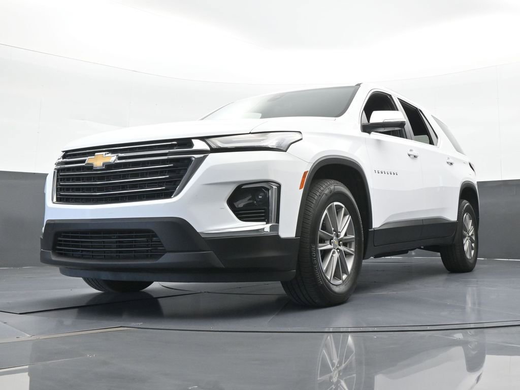 Used 2023 Chevrolet Traverse LT image 54