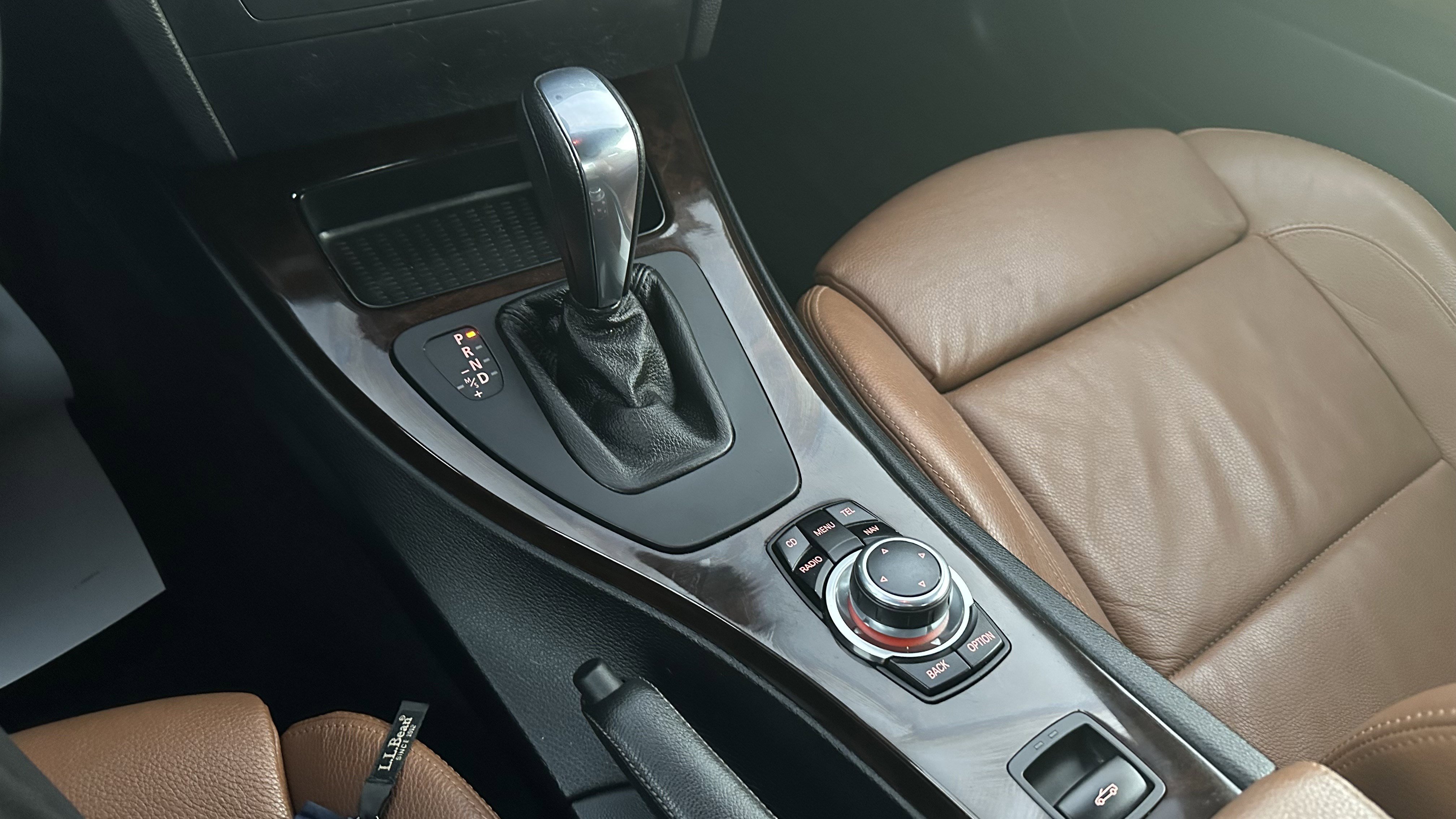 Used 2011 BMW 335i Convertible image 27