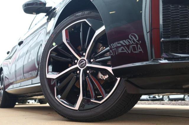 New 2025 Nissan Altima 2.5 SR w/ SR Premium Package image 3