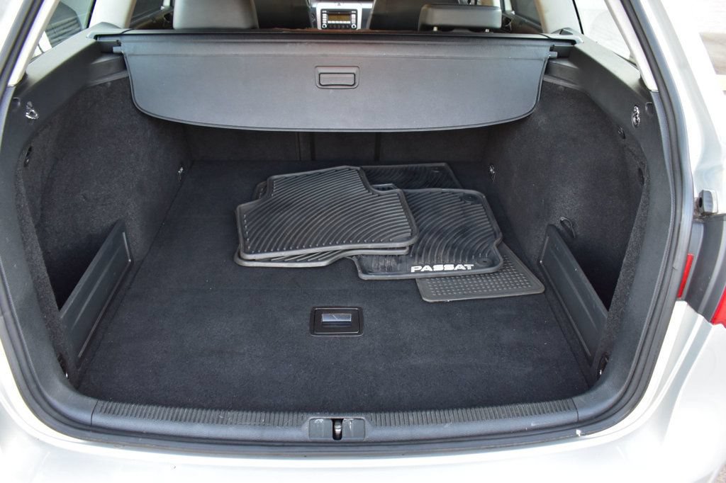 Used 2009 Volkswagen Passat Komfort FWD image 34
