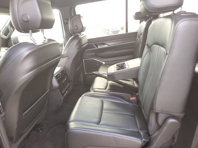 Used 2024 Jeep Wagoneer Series II w/ Flexible Seating Group AWD/4WD image 26
