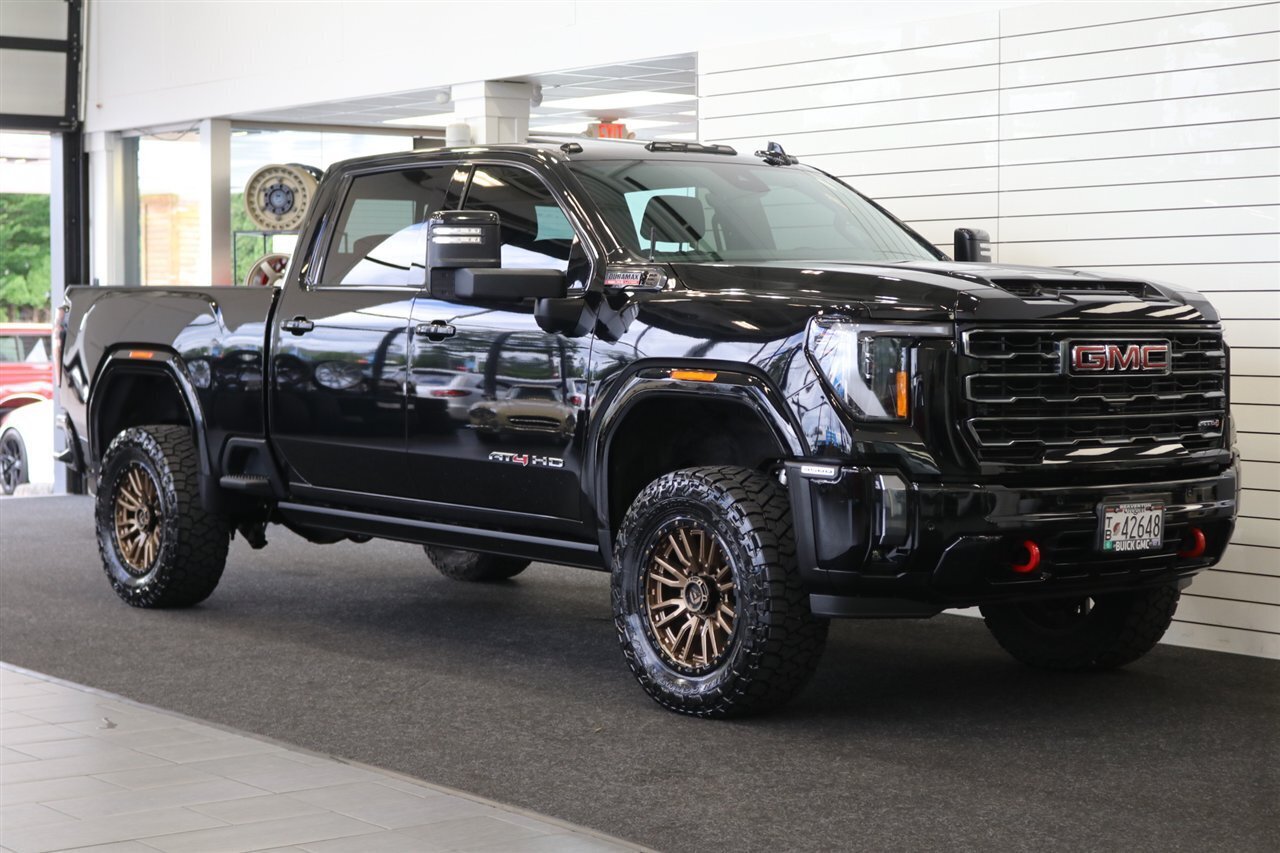 Used 2024 GMC Sierra 3500 AT4 w/ AT4 Premium Plus Package AWD/4WD image 2