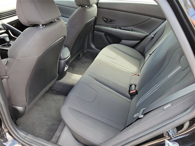 Used 2025 Hyundai Elantra Sport image 18