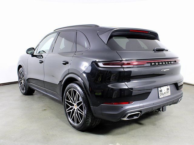 New 2026 Porsche Cayenne AWD/4WD image 3