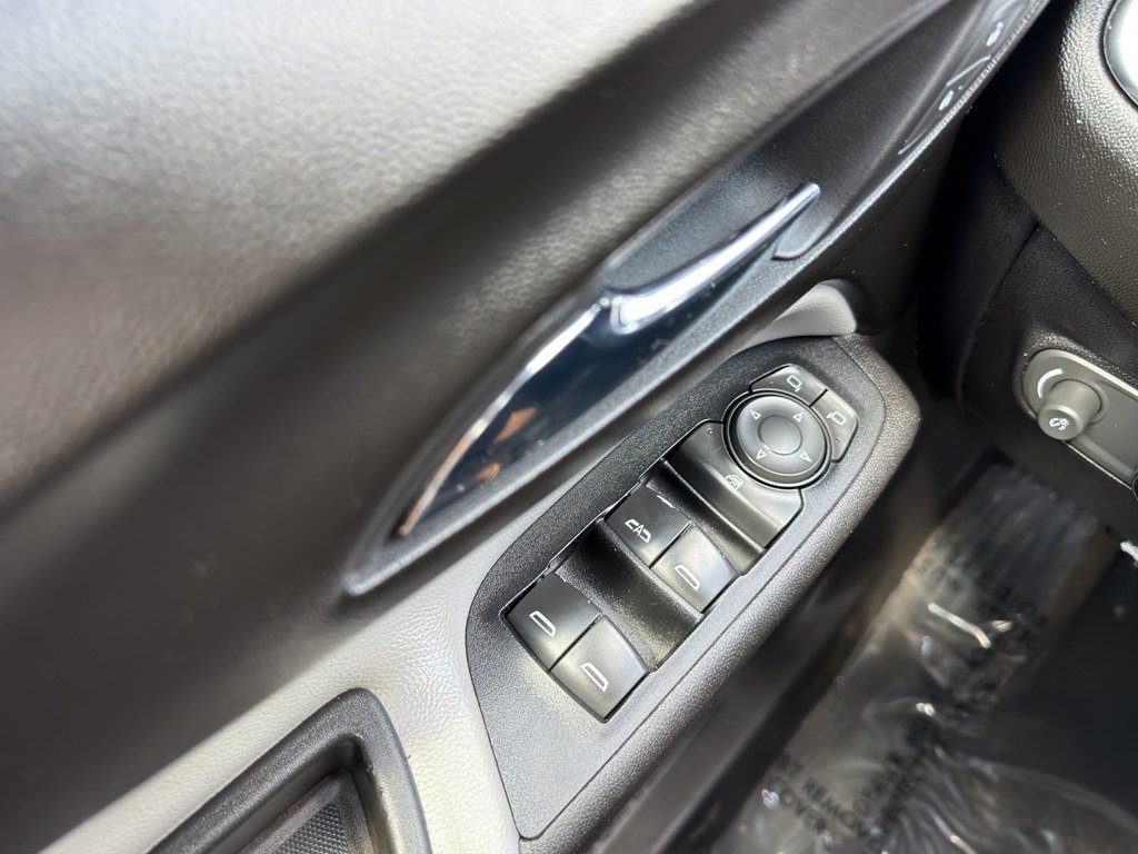 Used 2019 Chevrolet Equinox LS FWD image 8