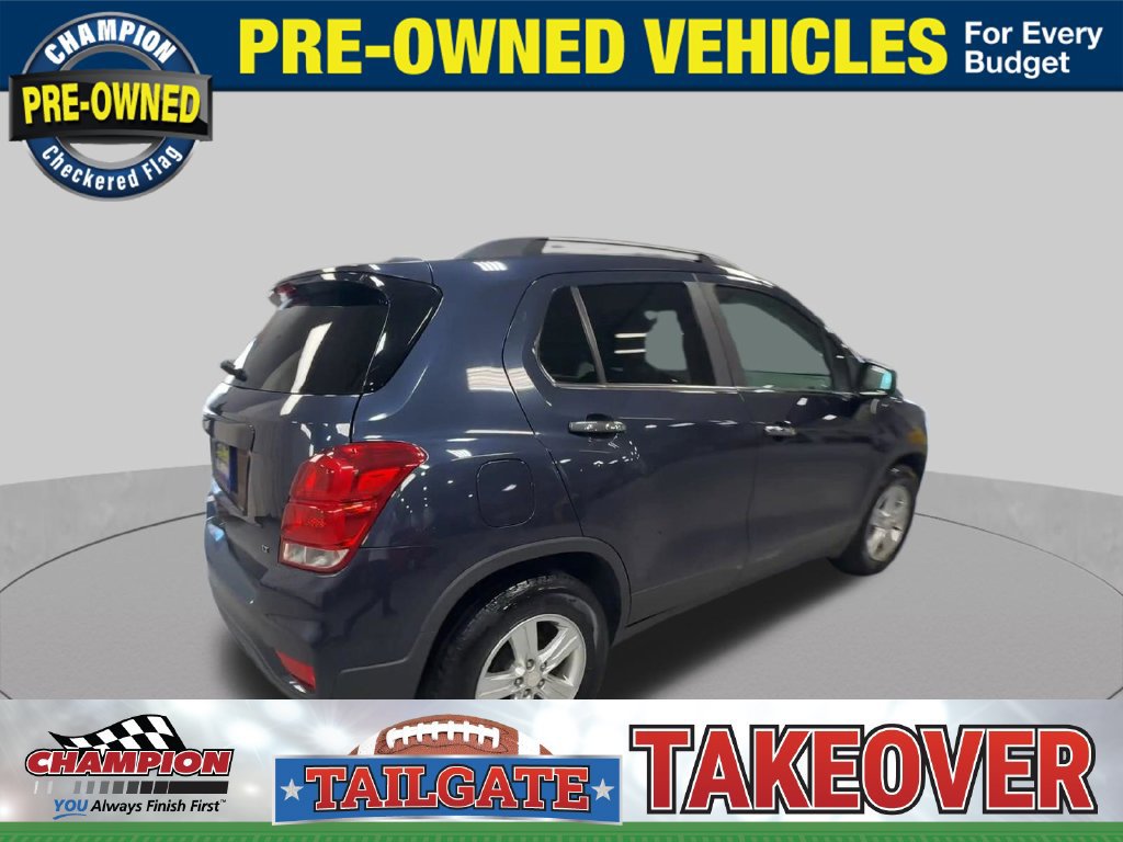 Used 2018 Chevrolet Trax LT w/ Sun & Sound Package FWD image 10